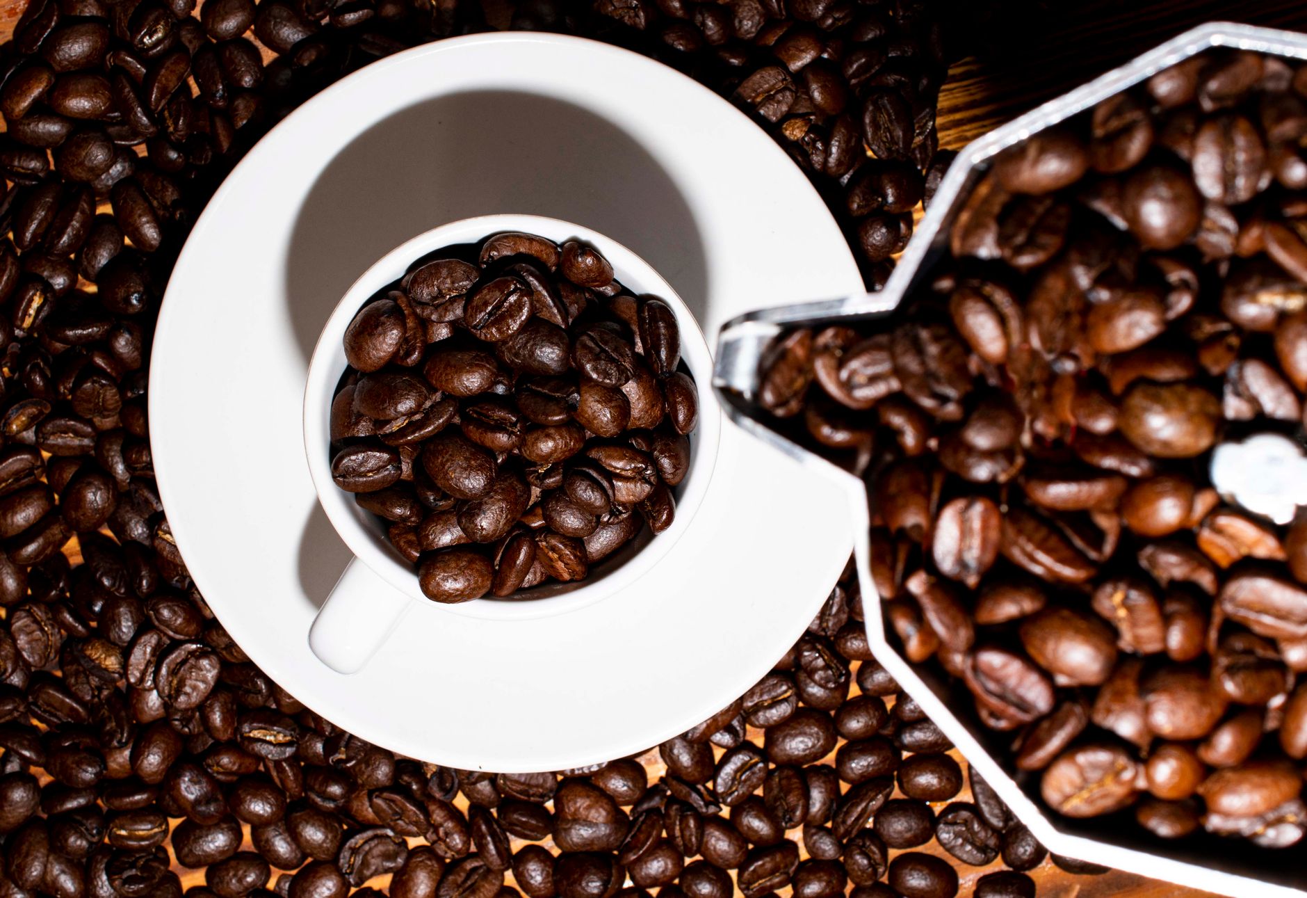 pour over coffee brewing light roast single origin